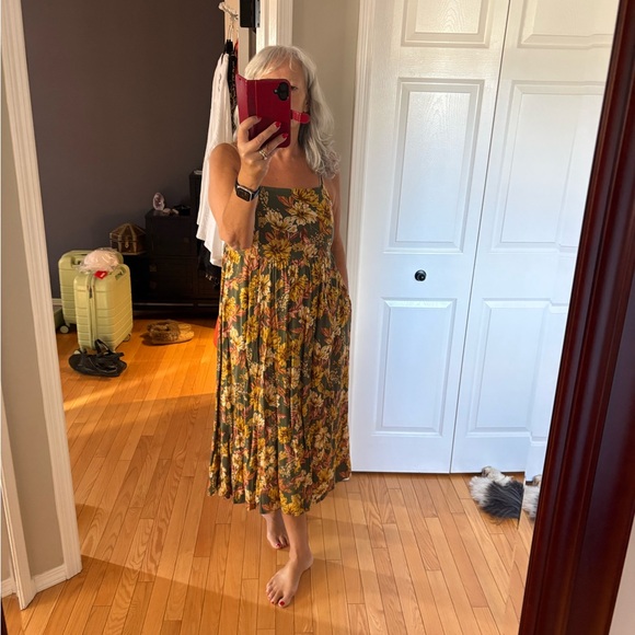 Dex Dresses & Skirts - Floral Dress with Spaghetti Straps